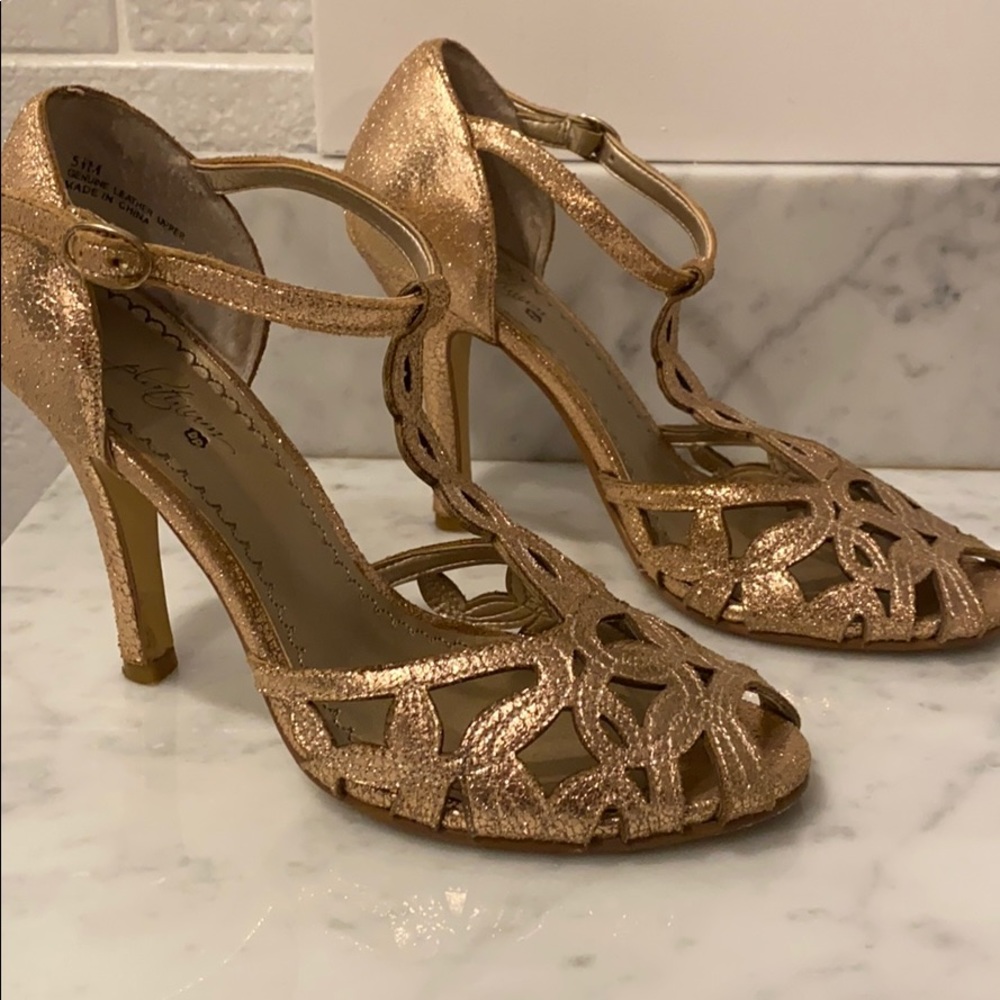 BP platinum rose gold heels